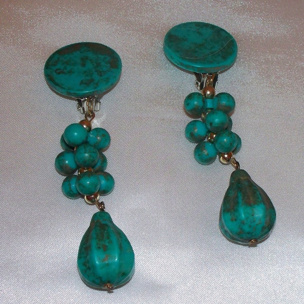 Turquoise Wood Vintage Ear Rings clip on
